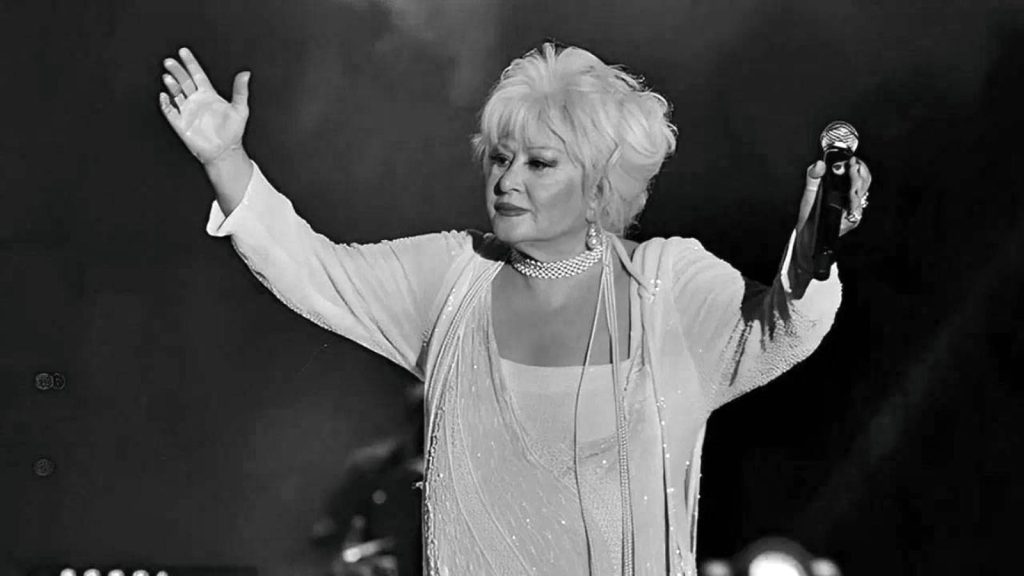 Türk sanat müziğinin usta ismi Muazzez Abacı doğum gününde hayatını kaybetti