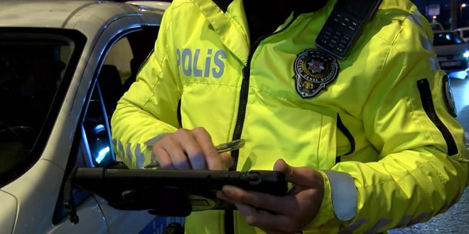 Yol kesen sürücüye 180 bin lira ceza kesilecek